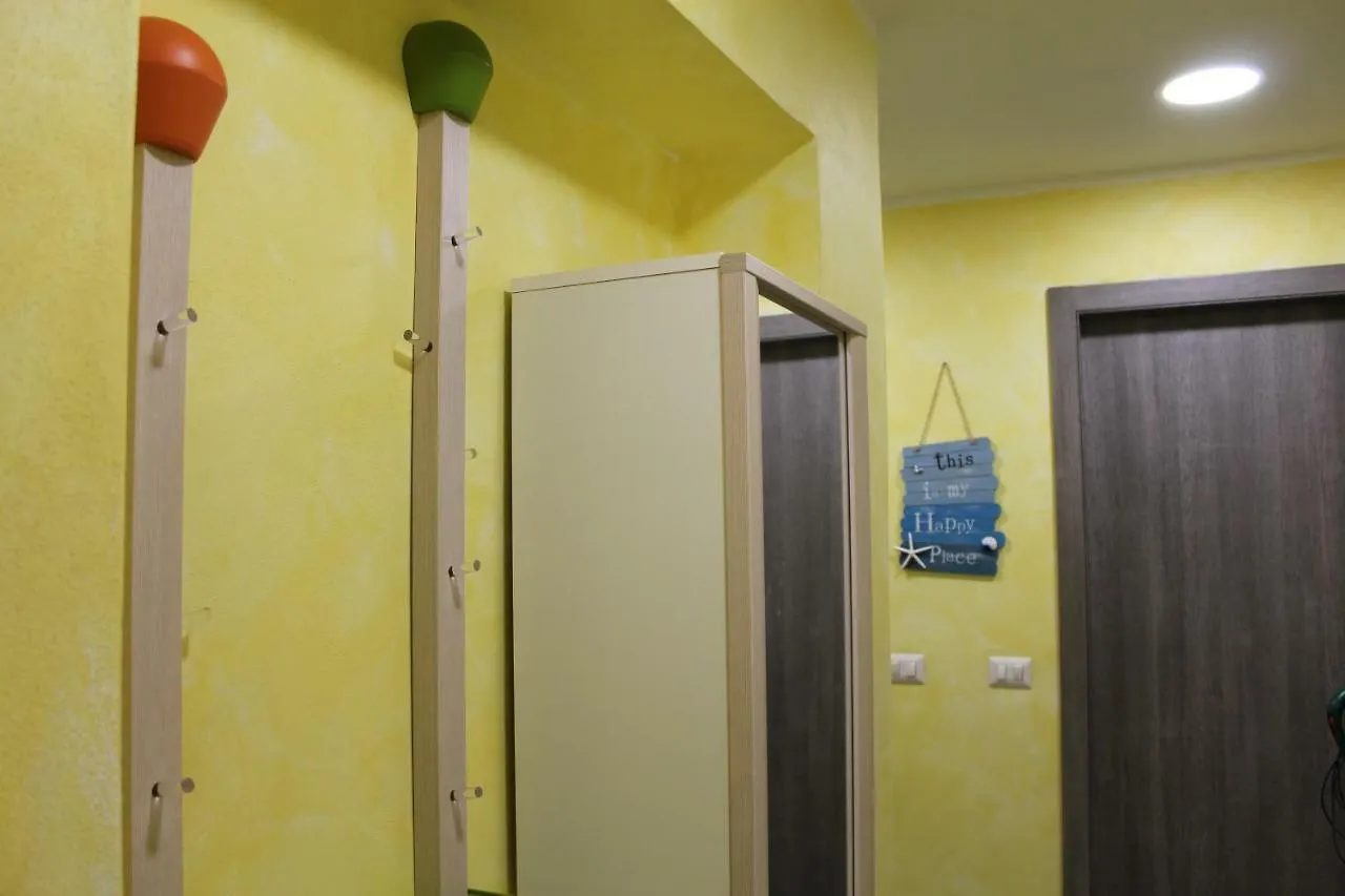 Apartment Appartamento 50Mt Dal Mare E Dalla Stazione Deiva Marina Italy